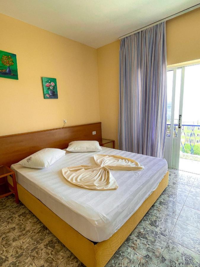 Hostel Andrey Sarandë Exterior foto