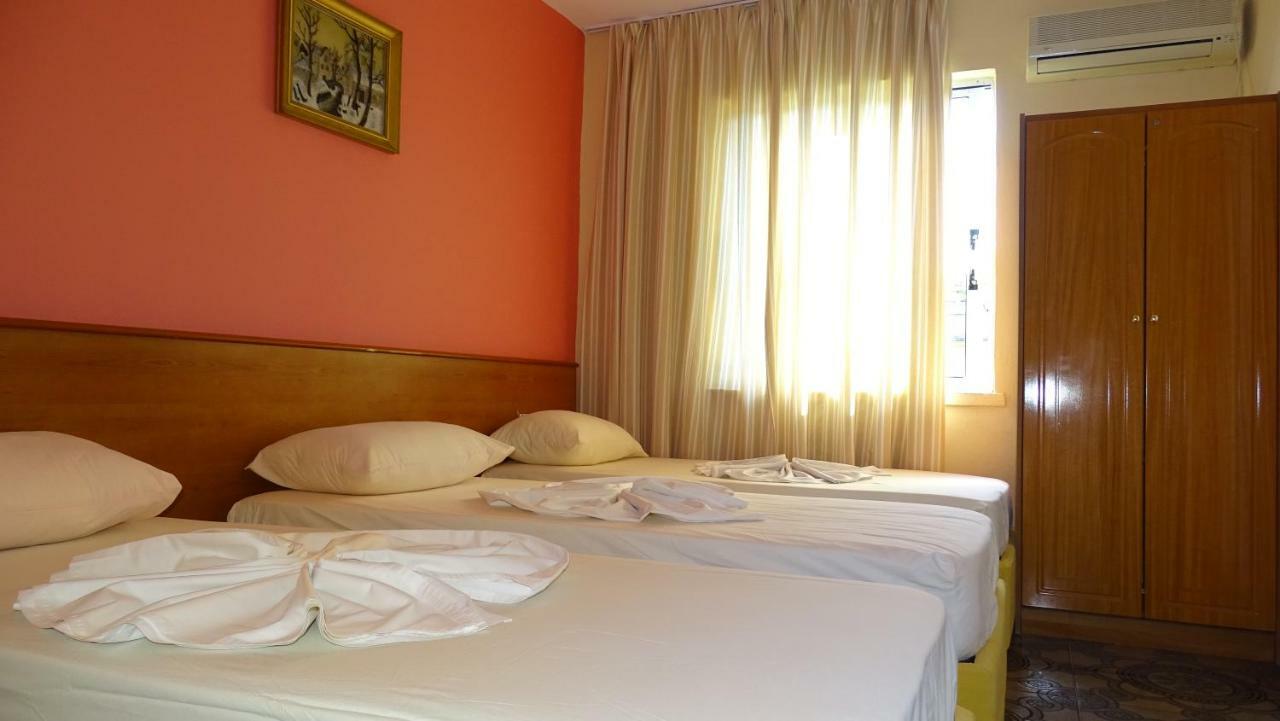 Hostel Andrey Sarandë Exterior foto